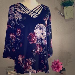 Maurices Size Large Dressy Top.